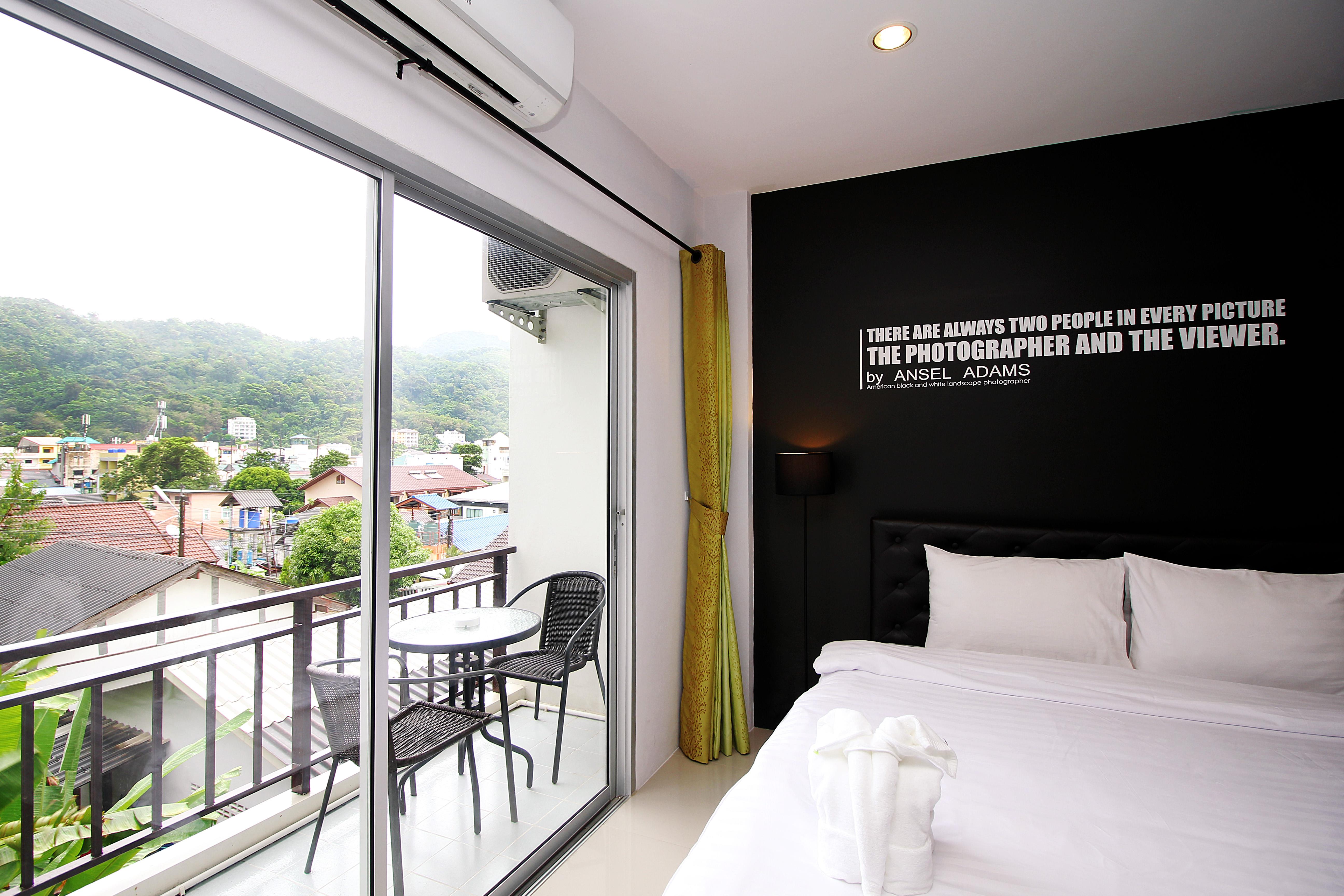 Hotel The Artist House à Patong Extérieur photo