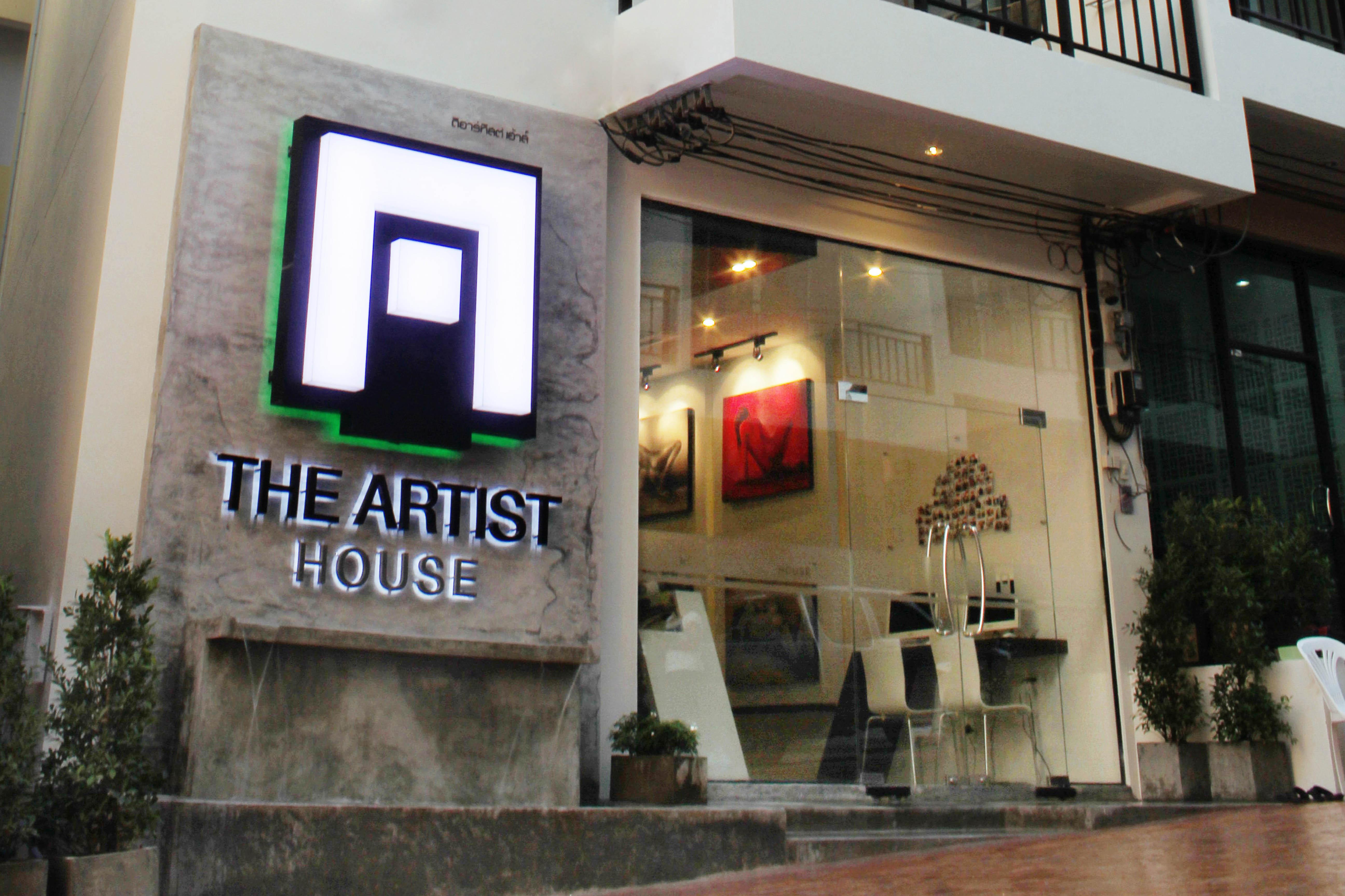 Hotel The Artist House à Patong Extérieur photo