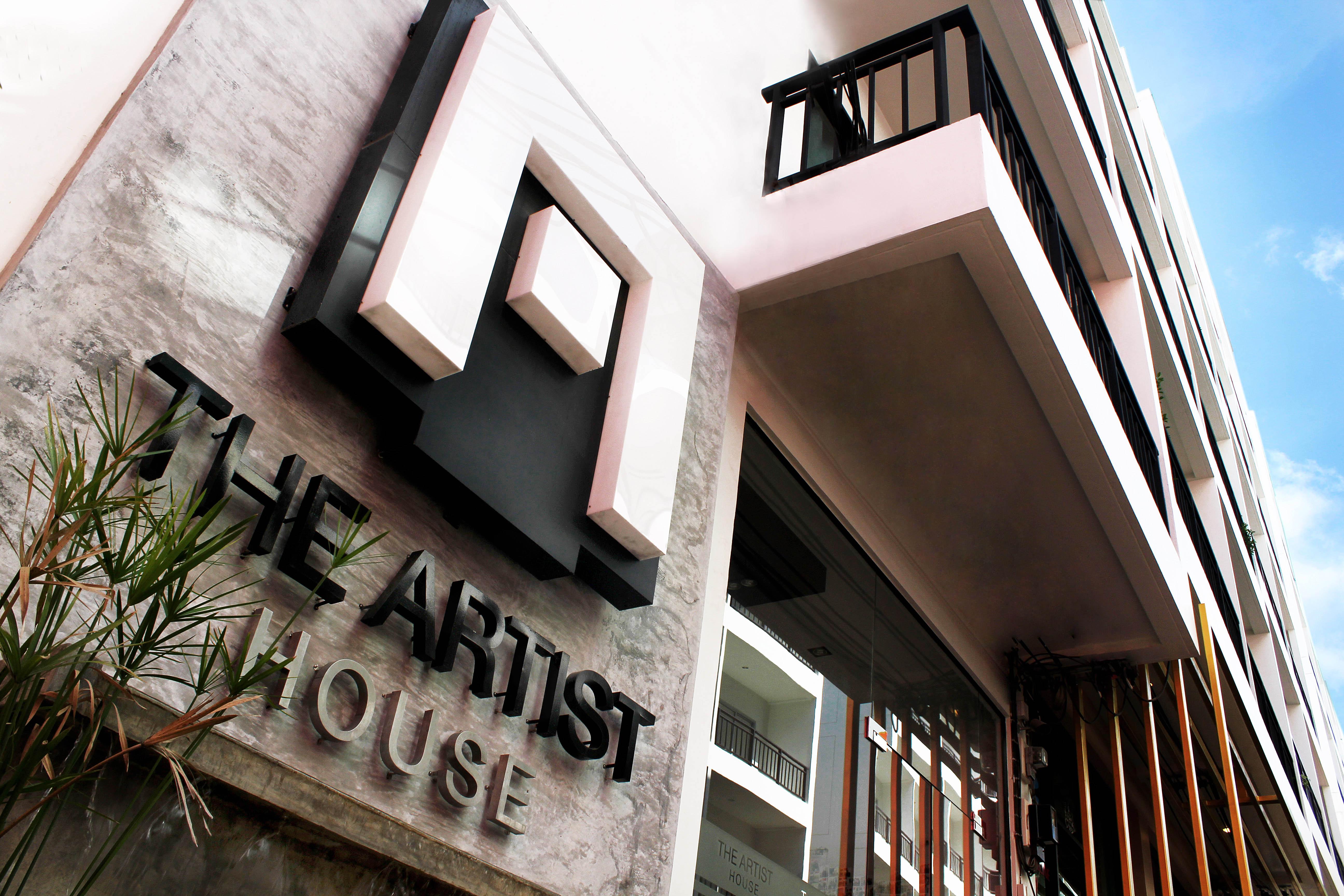 Hotel The Artist House à Patong Extérieur photo